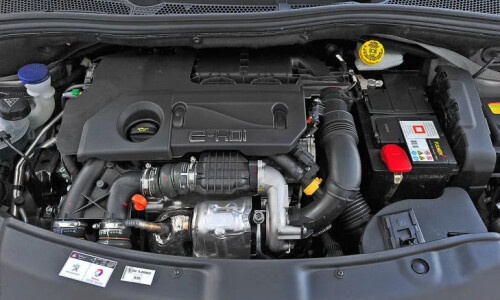 Peugeot 208 e-HDi #13