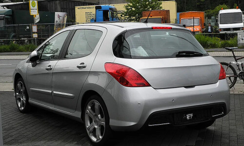 Peugeot 308 HDi FAP 135 #11