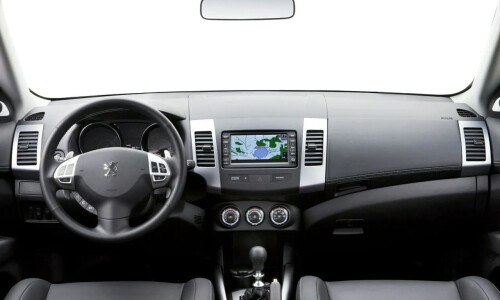 Peugeot 4007 #11
