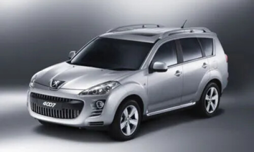 Peugeot 4007 HDi 155 #10