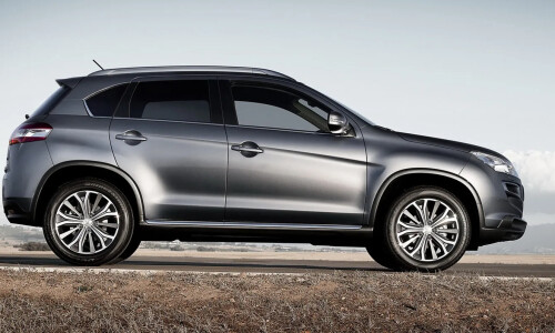 Peugeot 4008 #2