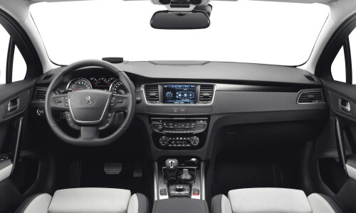 Peugeot 508 Hybrid4 #15