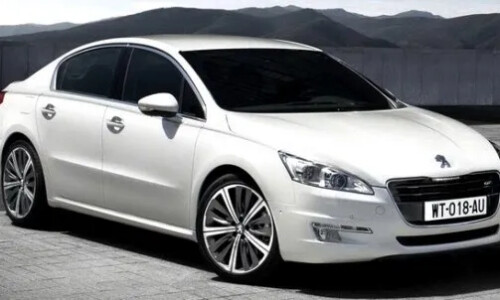 Peugeot 508 Hybrid4 #16