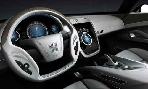 Peugeot 608 #1