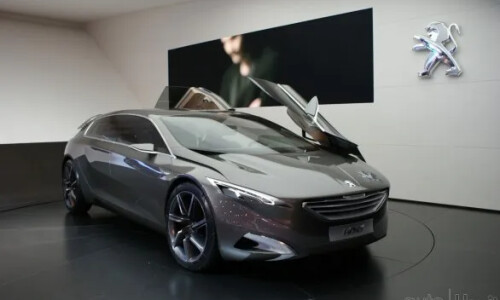 Peugeot 608 #8