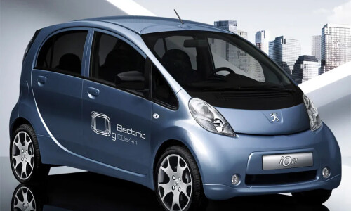 Peugeot iOn #3