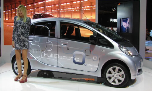 Peugeot iOn #9