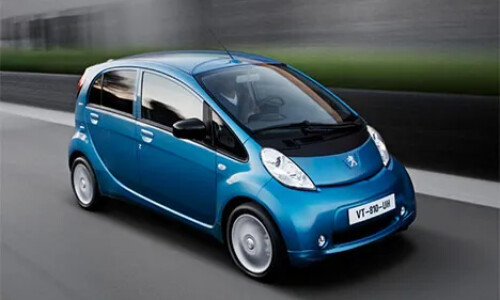 Peugeot iOn #13