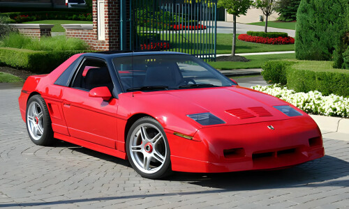 Pontiac Fiero #3