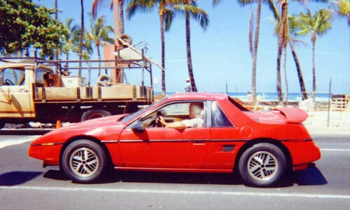 Pontiac Fiero #6