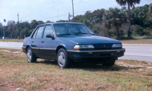 Pontiac Sunbird #3