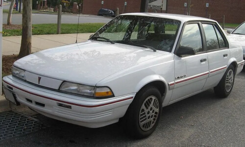 Pontiac Sunbird #5