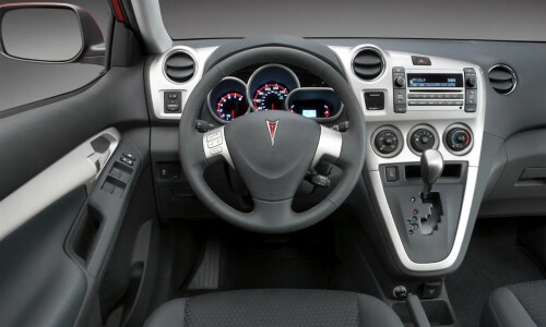 Pontiac Vibe #9