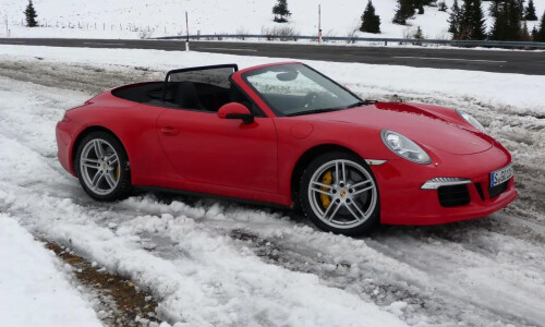 Porsche 911 Carrera 4S #2