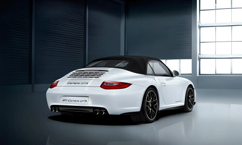 Porsche 911 Carrera GTS #14