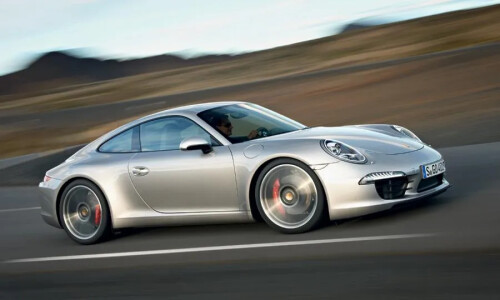 Porsche 911 Carrera S #2