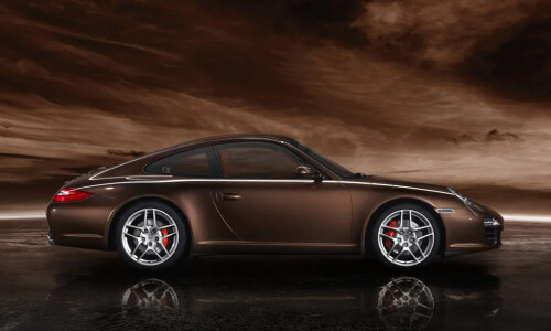 Porsche 911 Carrera S #9