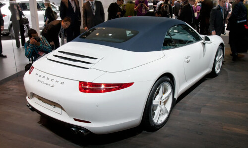 Porsche 911 Carrera S Cabrio #9