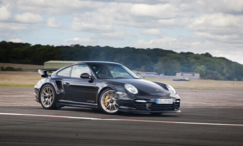 Porsche 911 GT2 #12