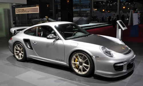 Porsche 911 GT2 #13