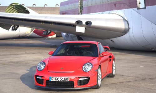 Porsche 911 GT2 #15