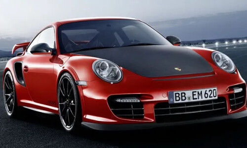 Porsche 911 GT2 RS #4