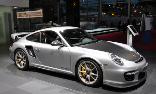 Porsche 911 GT2 RS #6