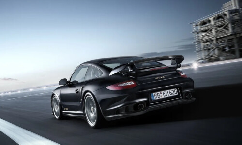 Porsche 911 GT2 RS #10