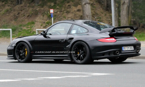 Porsche 911 GT2 RS #14