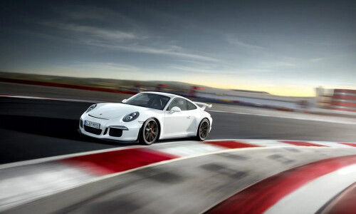 Porsche 911 GT3 #15