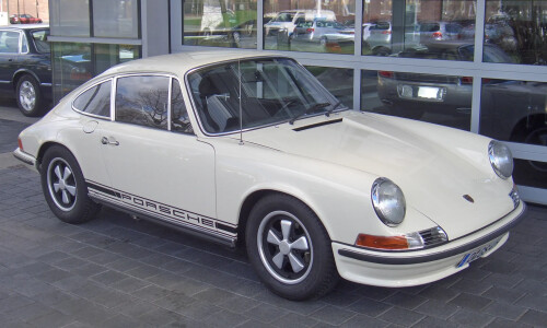 Porsche 911 S 2.4 #1