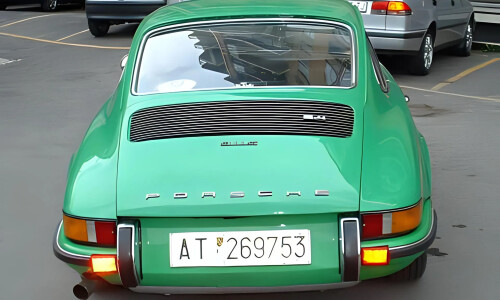 Porsche 911 S 2.4 #6