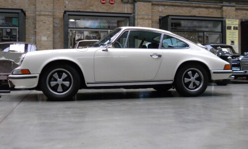 Porsche 911 S 2.4 #15