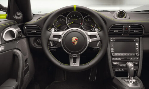 Porsche 911 Turbo S #8