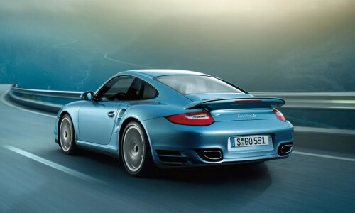 Porsche 911 Turbo S #16