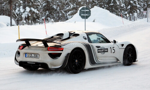Porsche 918 Spyder #10