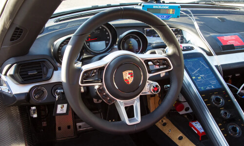 Porsche 918 Spyder #18