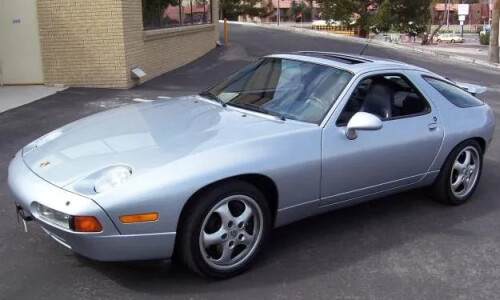 Porsche 928 #4