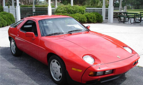 Porsche 928 #7