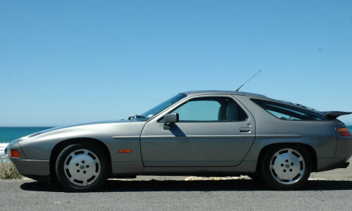 Porsche 928 #14