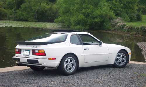 Porsche 944 #1