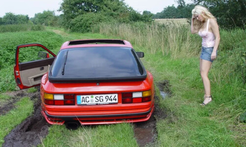 Porsche 944 #10