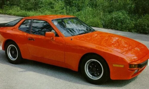 Porsche 944 #18