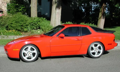 Porsche 944 S2 #1