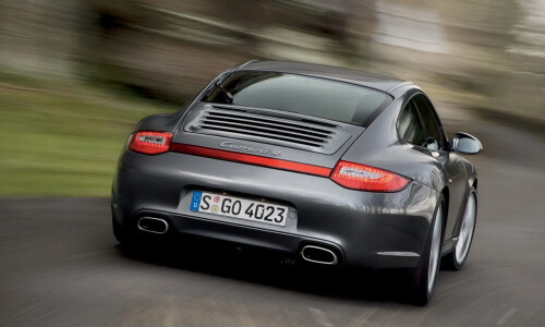 Porsche Carrera 4 #6