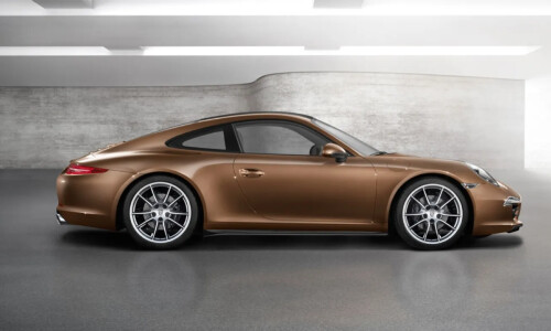 Porsche Carrera 4 #10
