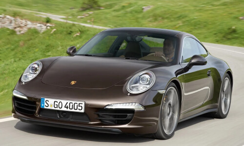 Porsche Carrera 4 #12