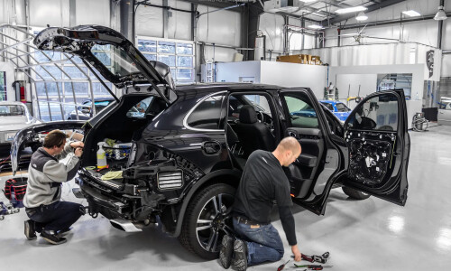 Porsche Cayenne #14