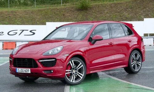 Porsche Cayenne GTS #3