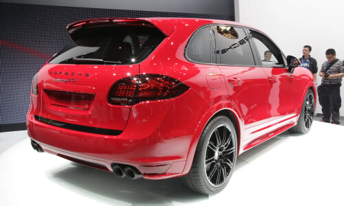Porsche Cayenne GTS #9